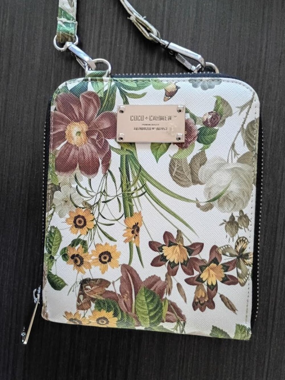 COCO + CARMEN FLORAL CROSSBODY WALLET MINI PURSE HANDBAG FAUX LEATHER ZIPPER - Picture 2 of 7